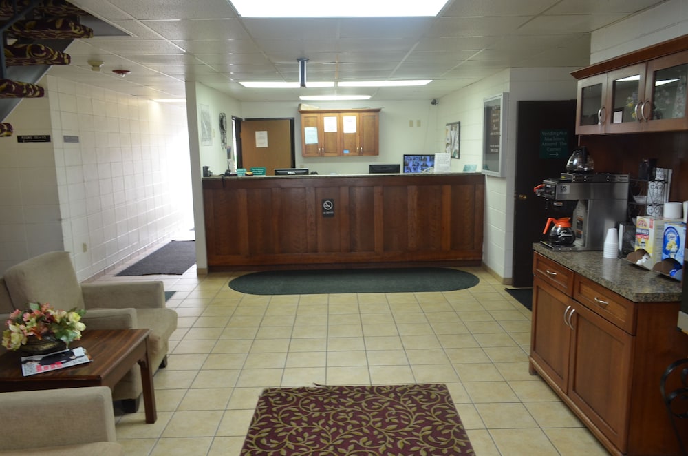 Grand Inn Fargo - photo 3