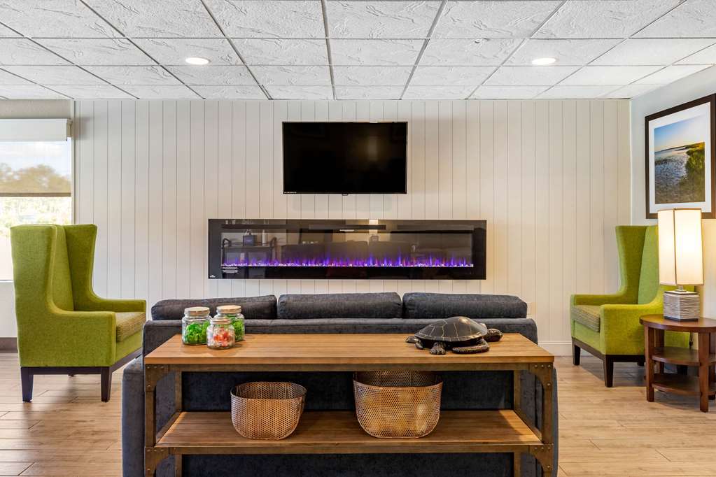 Comfort Suites Southport Oak Island - photo 6