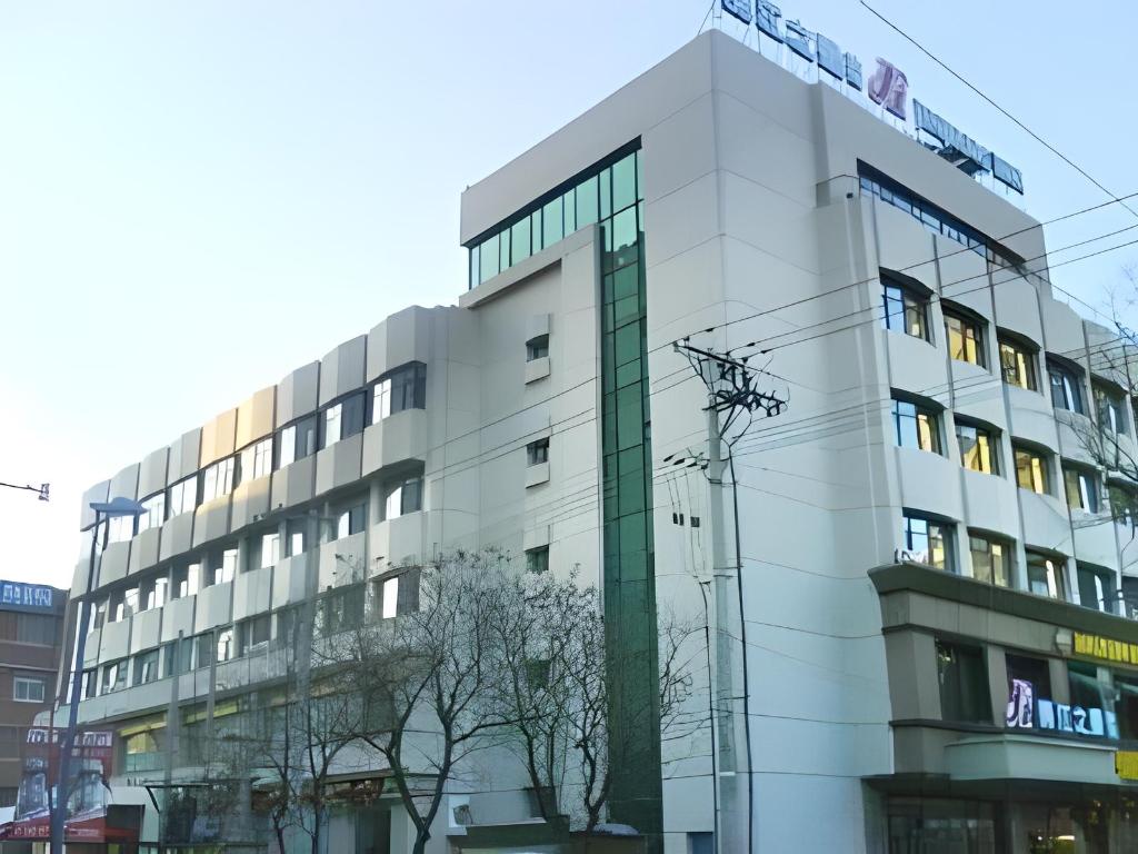 Jinjiang Inn Liaoning Chaoyang Train Station — hotel in Chaoyang