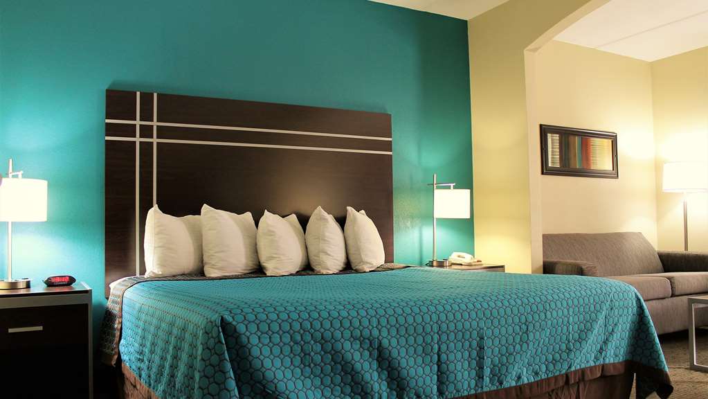 Best Western Inn Of Nacogdoches - carbon neutral hotel in Nacogdoches