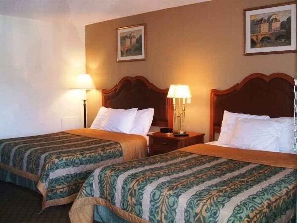 A Victory Hotel Southfield - photo 16