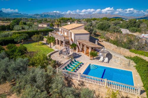 Villa S'HORT Alcudia by Mallorca Villa Selection — 4-Star Luxury Hotel in Alcudia, Spain