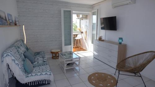 Idgil Inh 31454 in Fleury, France