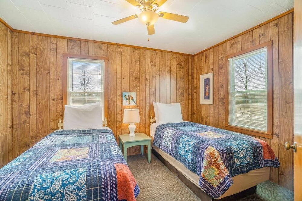 Pleasant Valley Resort - photo 10
