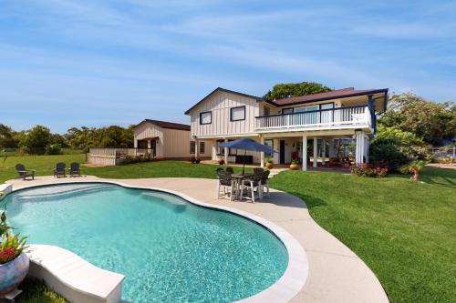 The Baytown Getaway 20784517 — Baytown