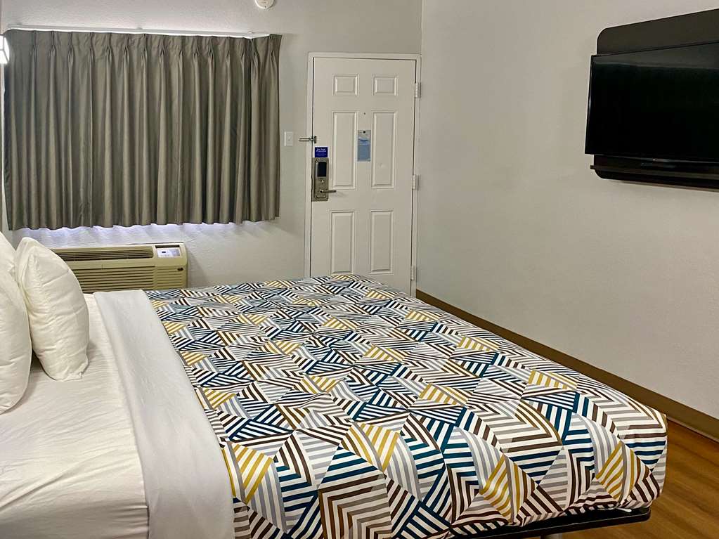 Motel 6 Huntington WV - photo 16