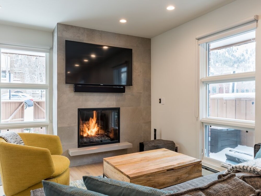 South Original TownHome Unit C 3 Br Townhouse — 4-Star Luxury Hotel in Aspen, United States