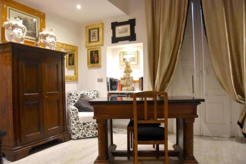 Charming Studio with Balcony in Pisticci 45 m with Parking — 4-Star Luxury Hotel in Pisticci, Italy