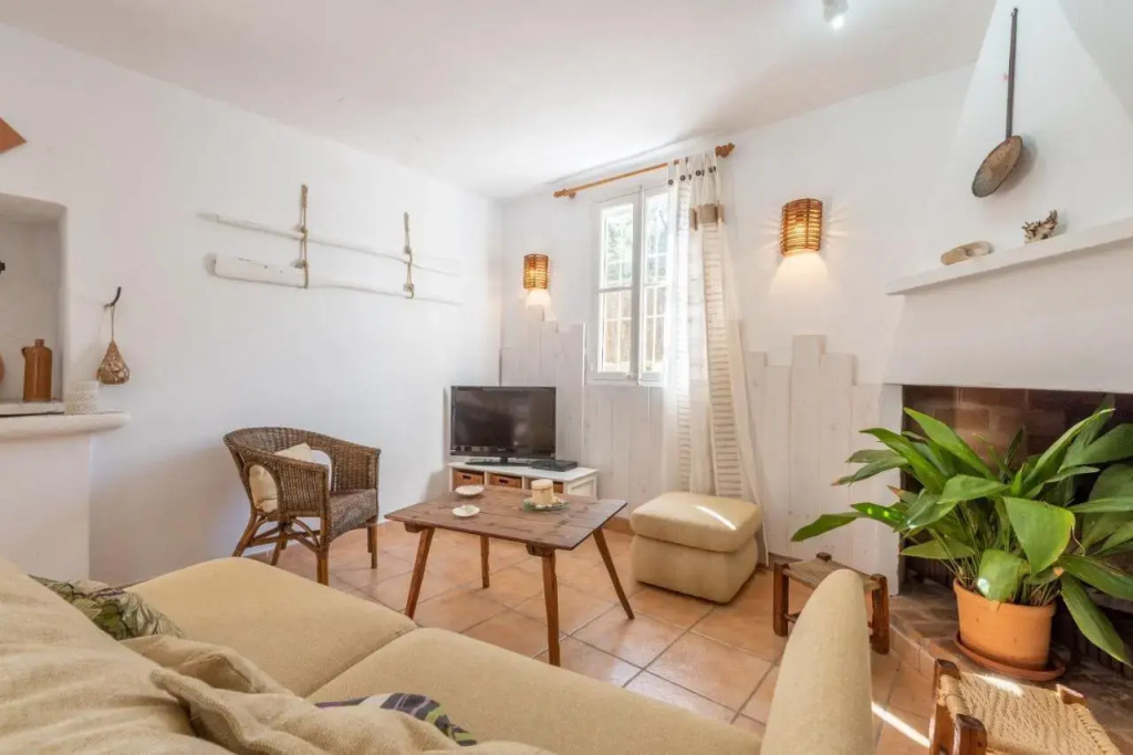 Marina Ses Covetes - carbon neutral hotel in Campos