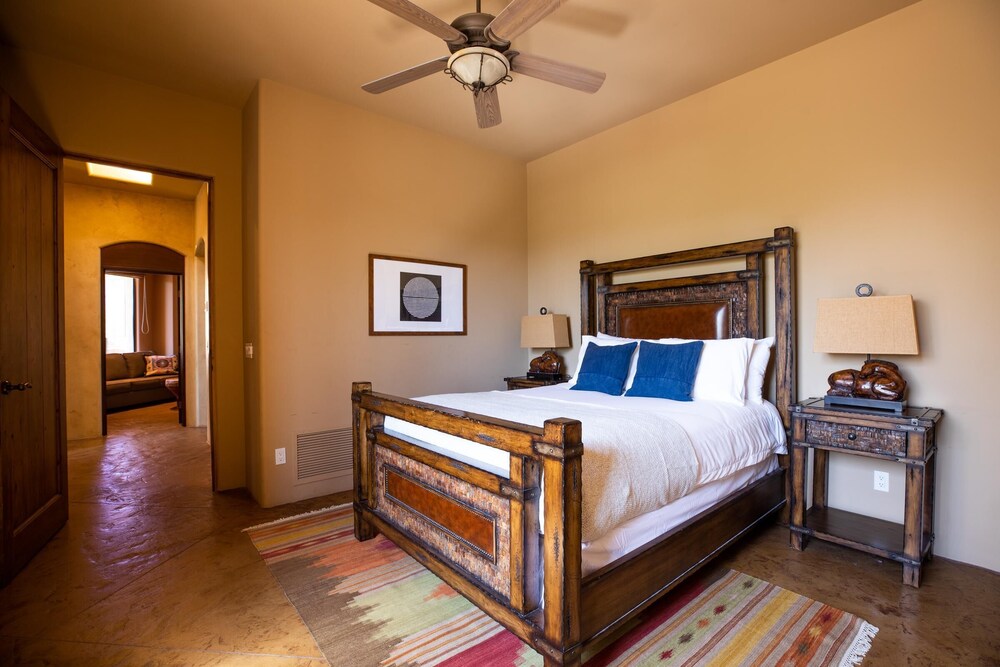 Westland by Avantstay Desert Oasis w Mountain View Pool & Basketball Court Scottsdale - photo 7