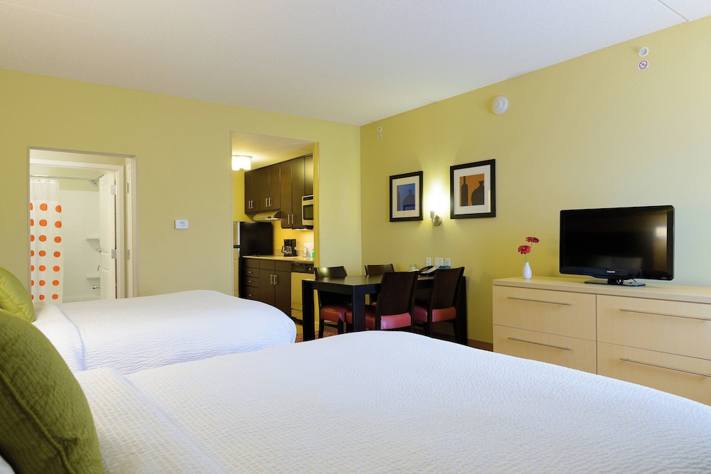 TownePlace Suites by Marriott Frederick - photo 20