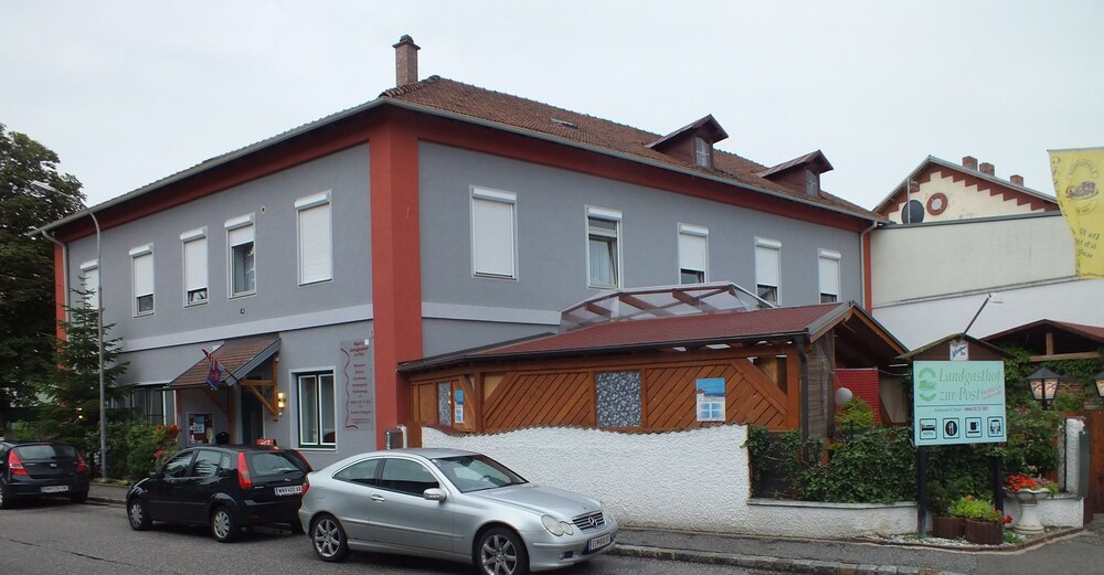 Landgasthof zur Post — hotel in Neufeld An Der Leitha