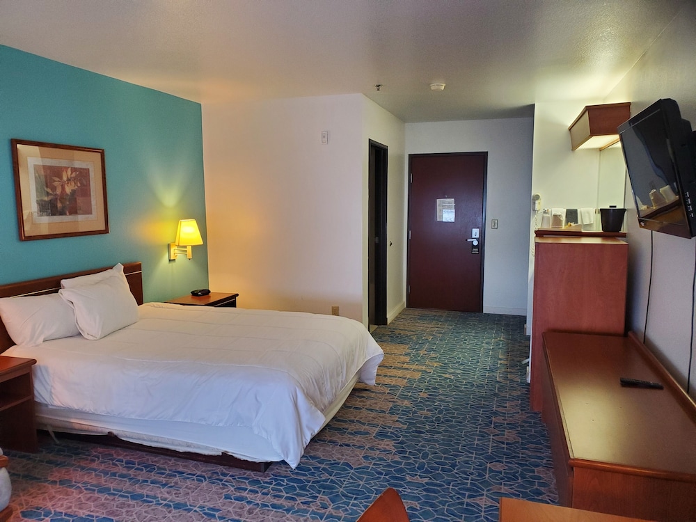 Omak Inn - photo 8
