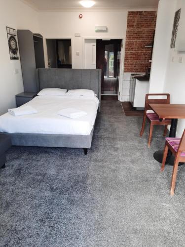 The Townhouse Hotel — hotel in Dumfries