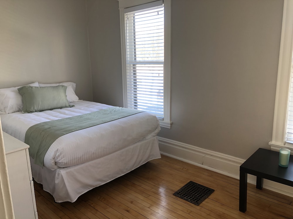 Midtown Manor - photo 7