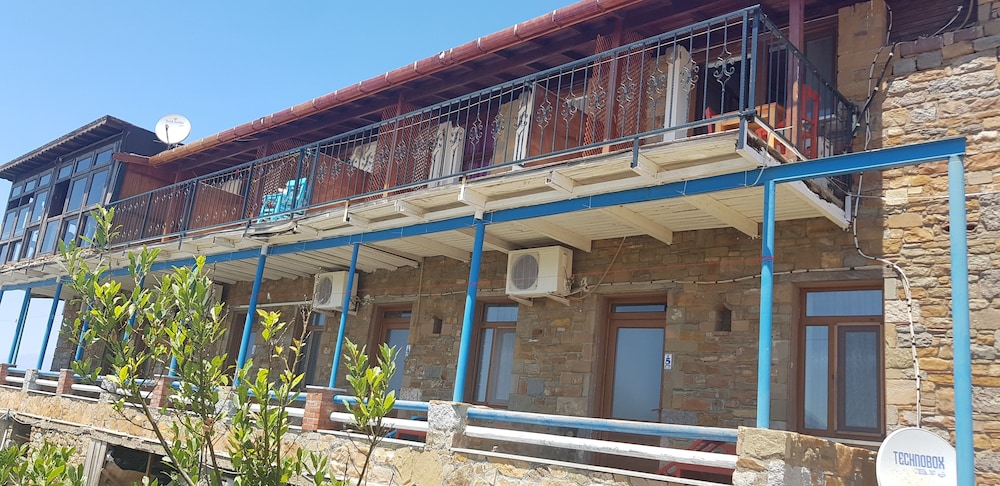 Yakamoz Otel — Gokceada — photo 3