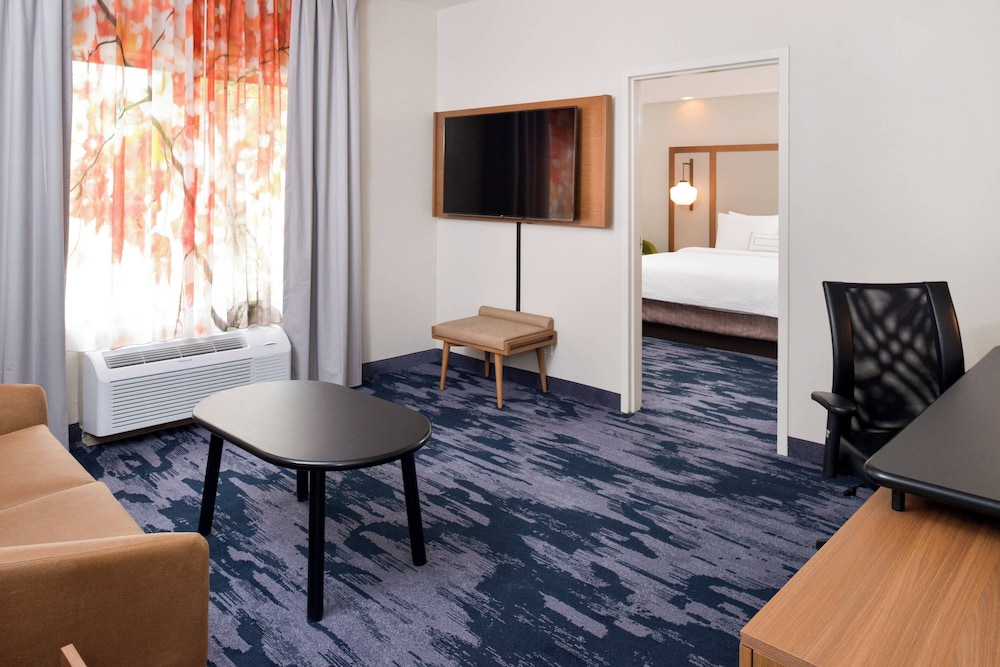 Fairfield Inn & Suites by Marriott Arlington Six Flags - photo 22