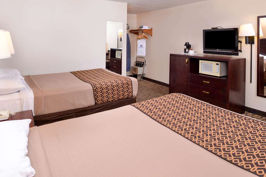 Americas Best Value Inn & Suites Atlantic - photo 23