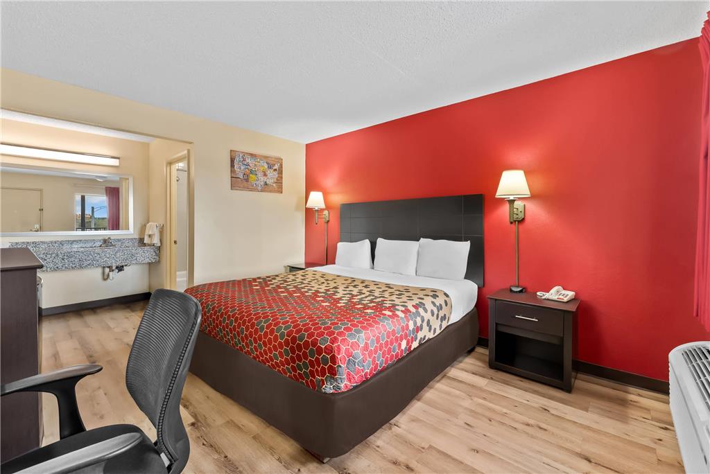 Econo Lodge Fredericksburg near I 95 - photo 29