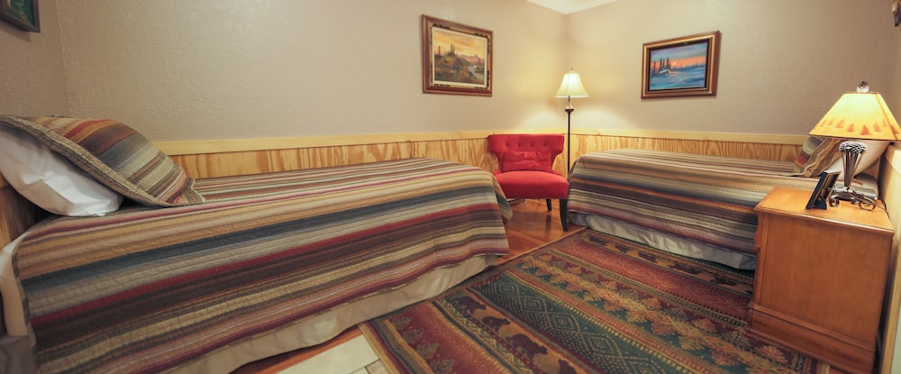 Sea Parrot Inn - photo 13
