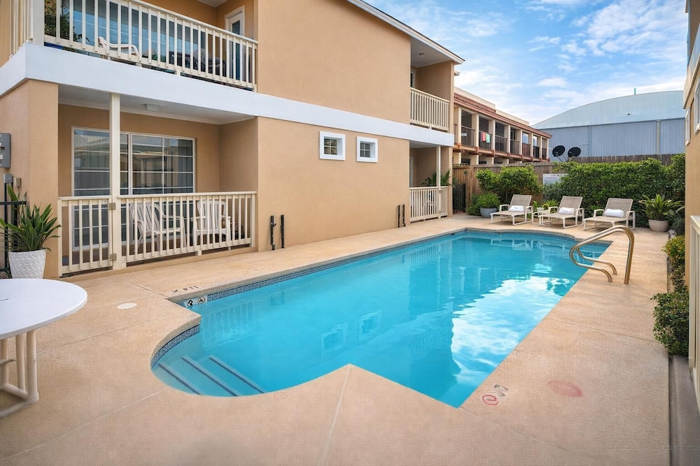 Campeche Retreat #12 — 4-Star Luxury Hotel in South Padre Island, United States
