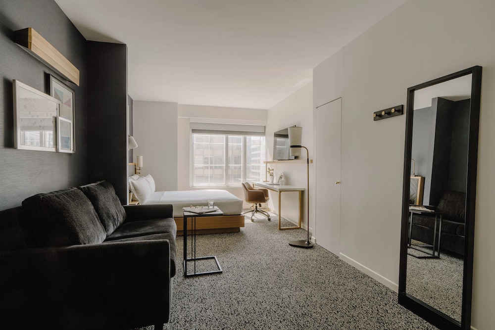 Club Quarters Hotel in Washington DC - featured photo