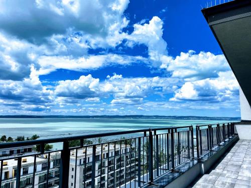 Ellby Apartman Penthouse Hostaid — 4-Star Luxury Hotel in Siofok, Hungary