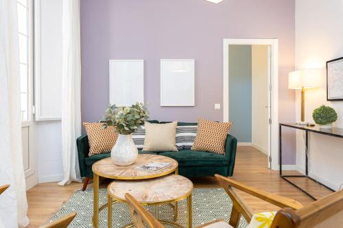 Beautiful apartment in Malaga — 4-Star Luxury Hotel in Malaga, Spain