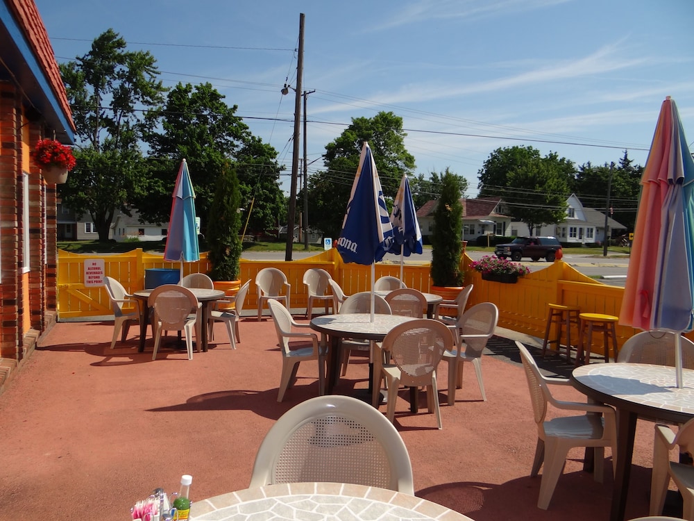 Bellevue Hotel & Suites - photo 58
