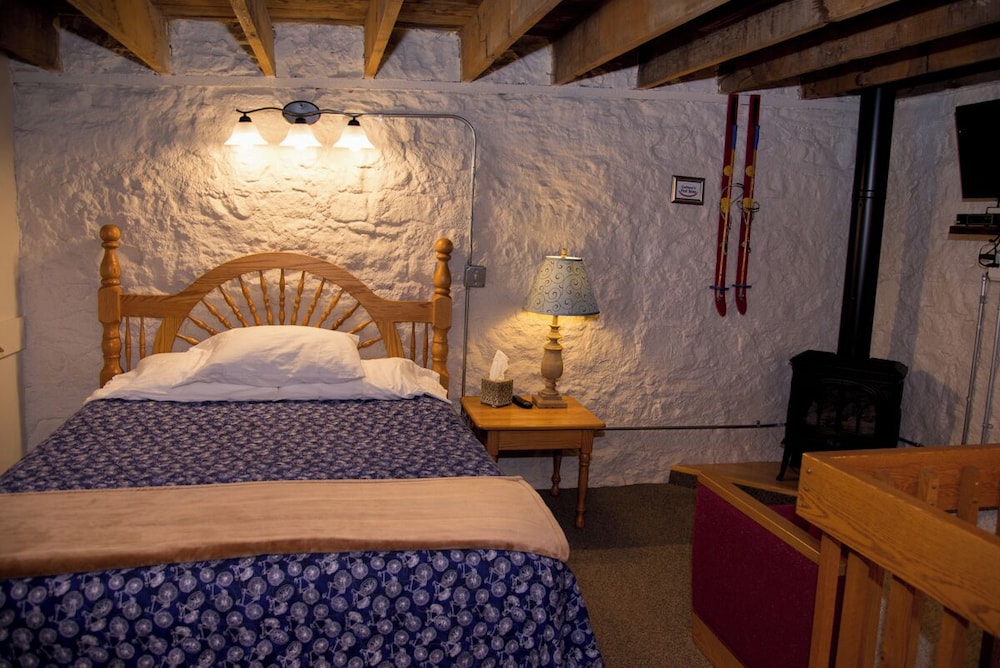 Stone Mill Hotel & Suites - photo 70