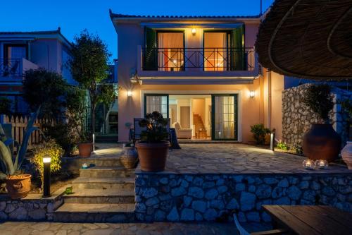 Villa Jerry — 4-Star Luxury Hotel in Skala, Greece