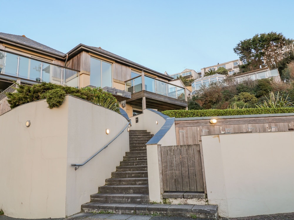 A Stone's Throw - carbon neutral hotel in Torpoint