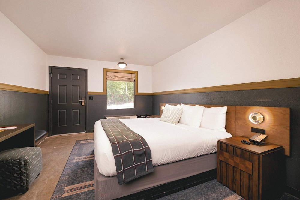 The Ozarker Lodge - photo 40