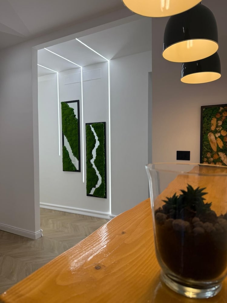 T&T Luxury Home Rome int 4 — 4-Star Luxury Hotel in Rome, Italy