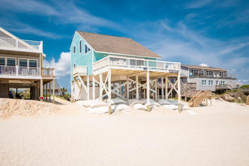 Just Beachy by Oak Island Accommodations - featured photo