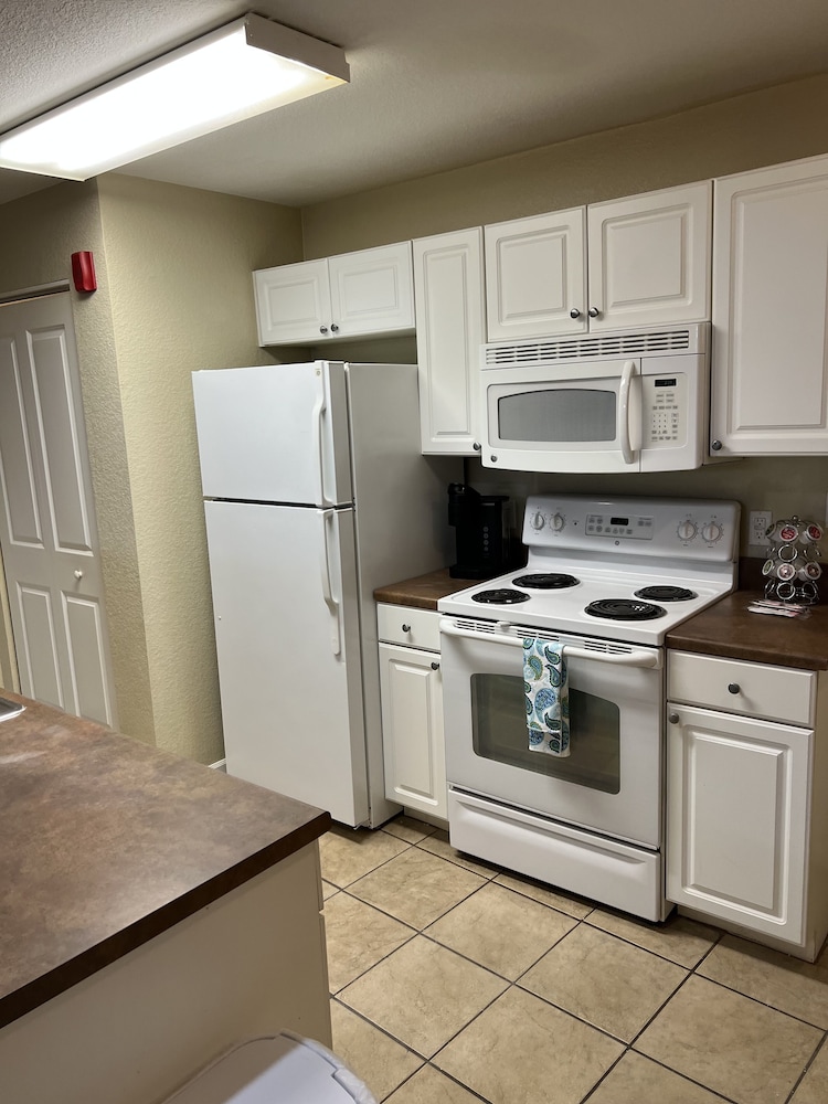 Washburn Hotel Suites - photo 14