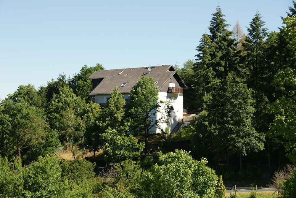 Seminarhaus am Liebfrauenberg — hotel in Selters