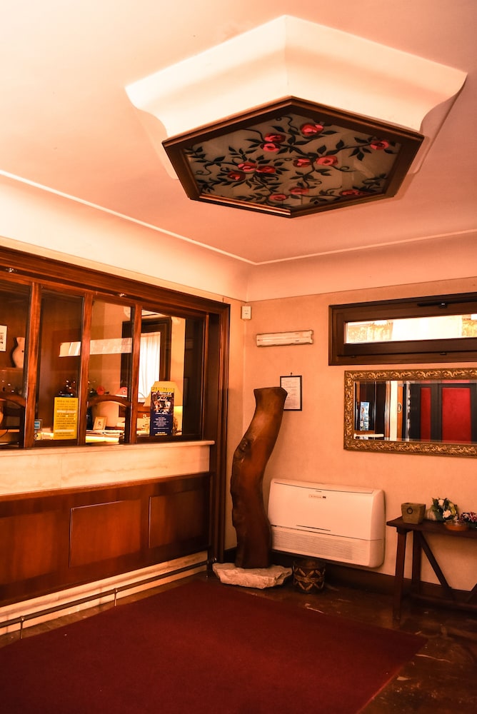 Hotel Miravalle - last minute hotel in Naples
