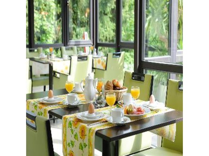 Johannesbad Hotel Undine in Bad Fussing, Germany