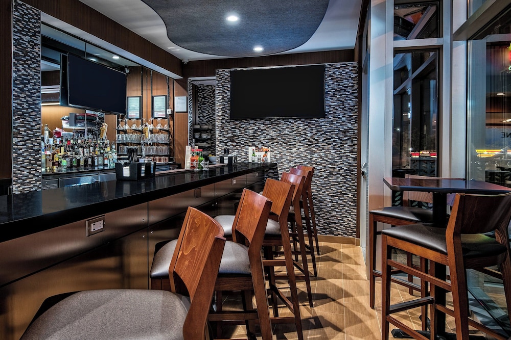 Fairfield Inn & Suites by Marriott Van Canton Area - photo 21