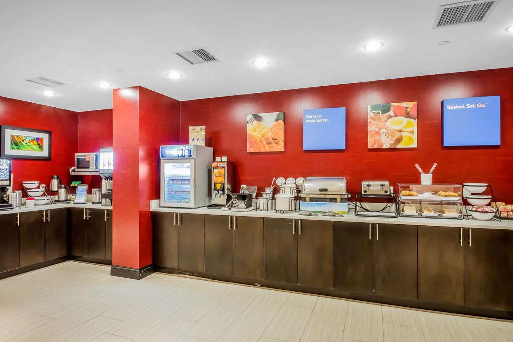 Comfort Inn & Suites near Stadium - photo 50