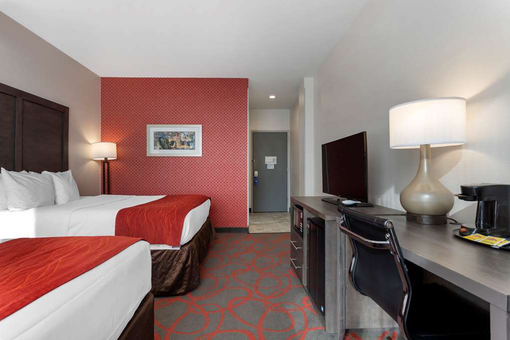 Comfort Inn & Suites near Stadium - photo 27