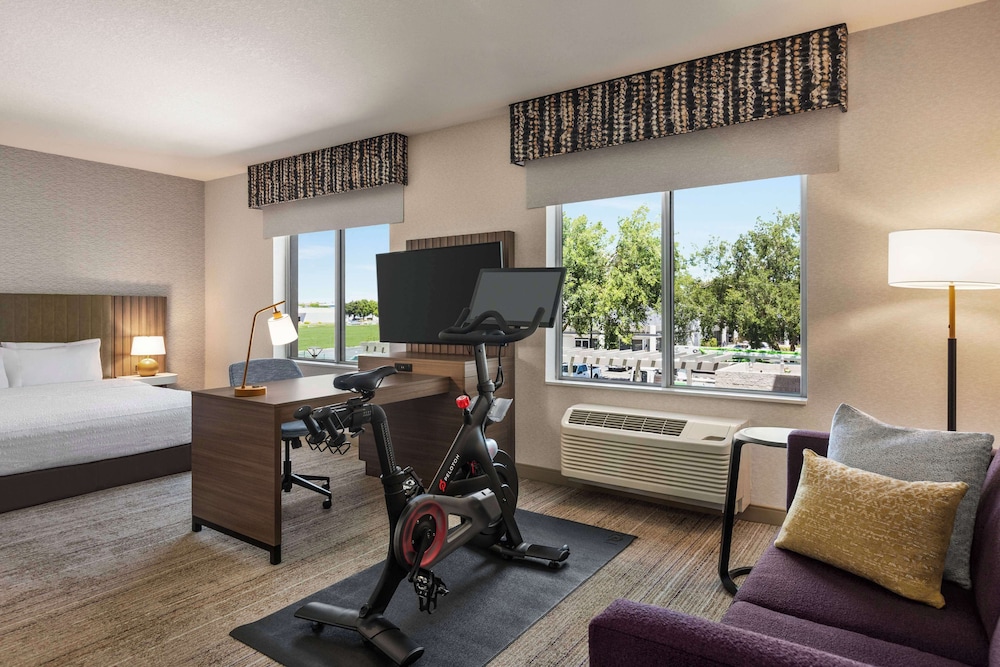 Hampton Inn by Hilton Stockton - photo 17