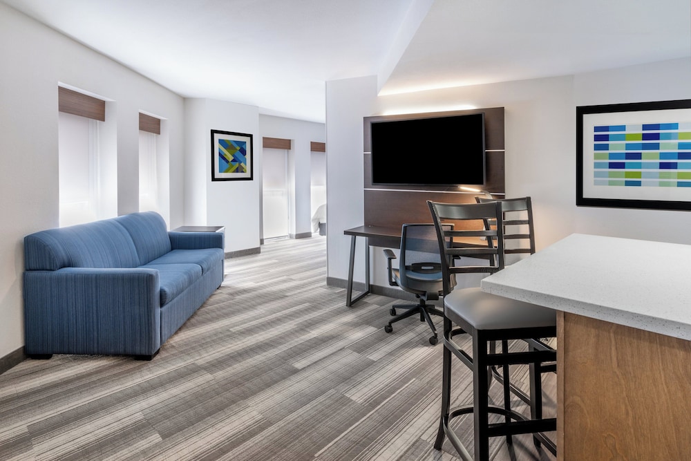 Holiday Inn Express Hotel & Suites Deadwood Gold Dust Casino - photo 17