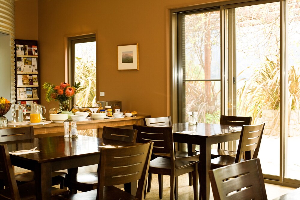 The Buckland Studio Retreat — Bright — photo 2