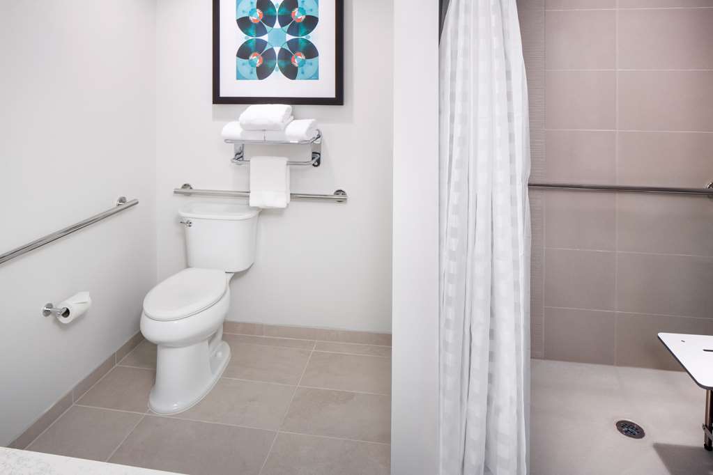 Hyatt House Nashville at Vanderbilt - photo 4