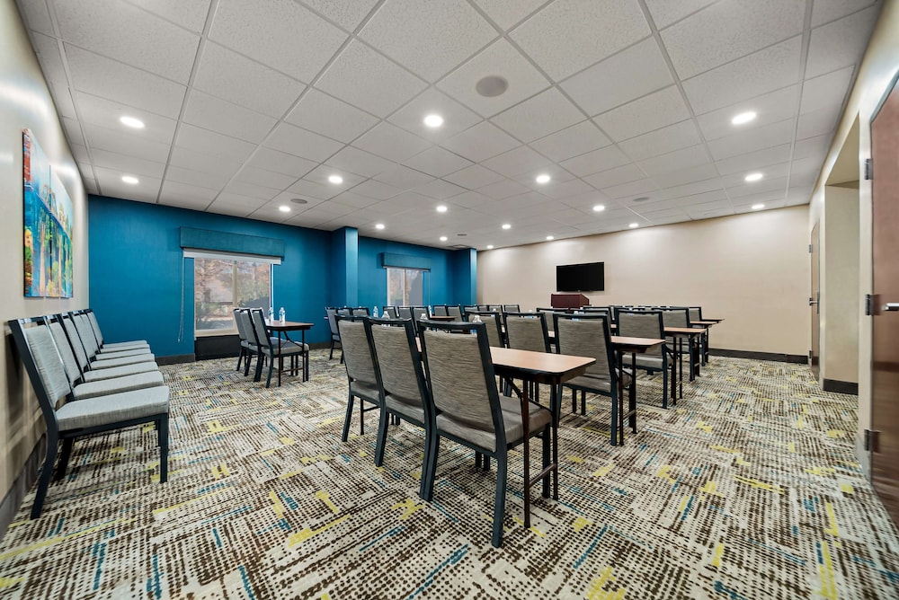 Hampton Inn Suites Opelika I85 Auburn Area - photo 38