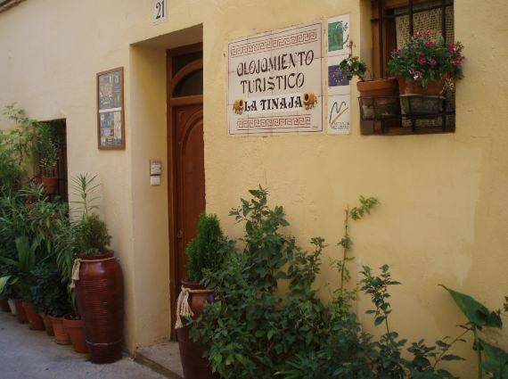 Alojamiento Tur stico La Tinaja — Requena — photo 4