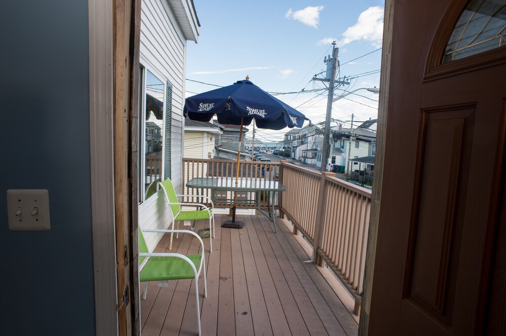 Nautical Motel and Suites - photo 86