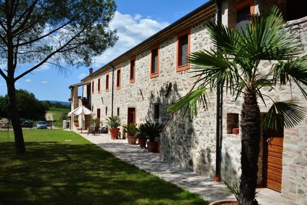Tenuta Di Maro — Roccastrada